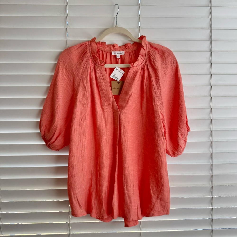 Blu Pepper from Versona NWT Large Gauze Peasant Top Melon Color